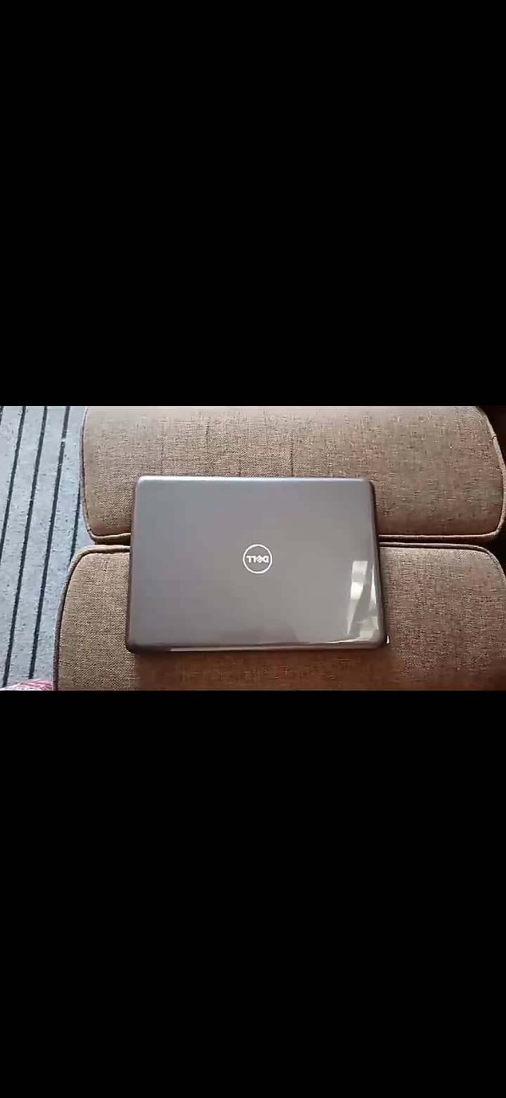 Dell Smooth Touch Laptop (Latitude 3380) Average to mini size For Sale 6