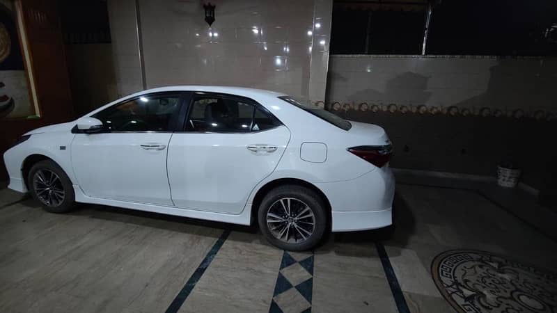 Toyota Altis Grande 2022 5