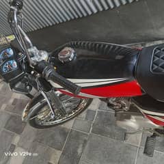 Honda 125 Mint Condition. . . with double Saman KY Sath.