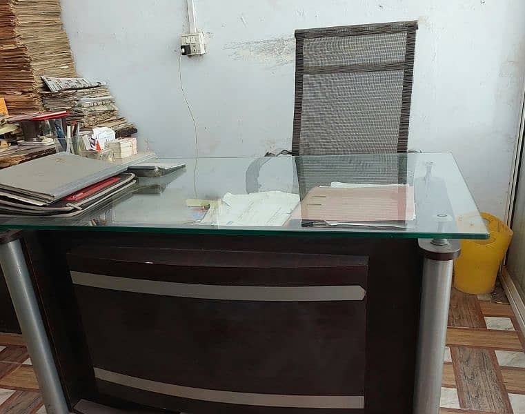 office furniture or maintained office with total furniture for sale 7