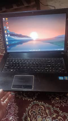 Lenovo laptop pro book 17" inch screen 8-GB RAM 0