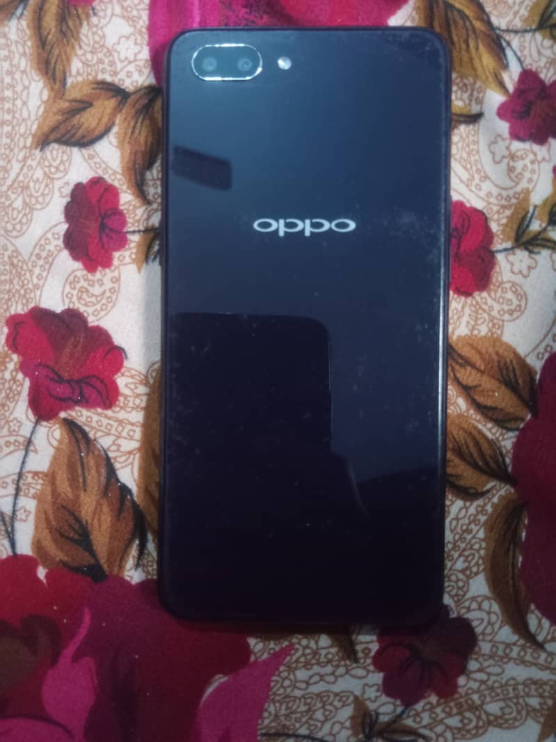 assalam o alaikum oppo A3s dual sim official pta approved. 1