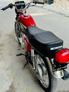 Honda CG 125 (2023) Red colour