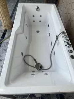 jacuzzi bathtub