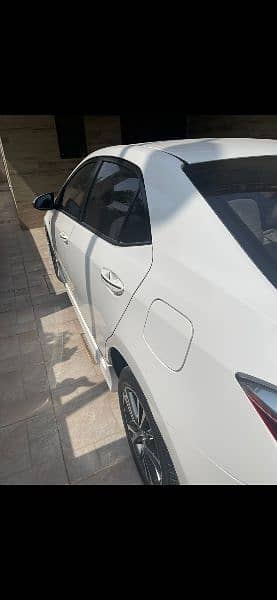 Toyota Corolla Altis 2022 4