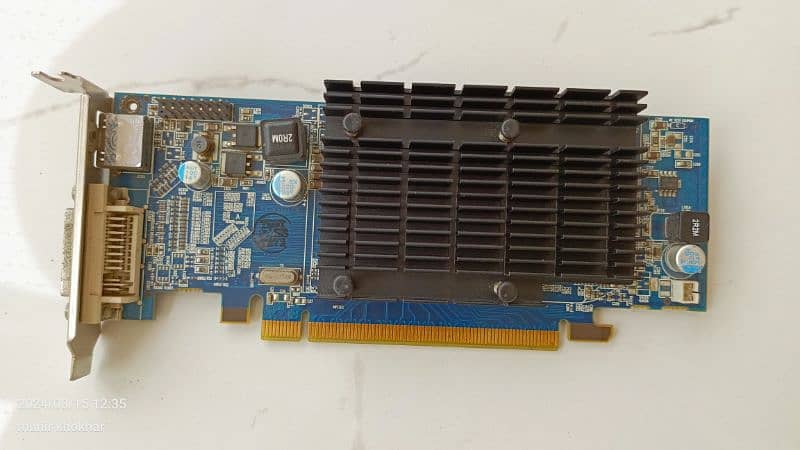 AMD Radeon graphics card 512 mb 2