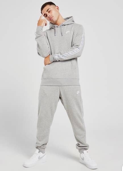 Nike sports track suit 0