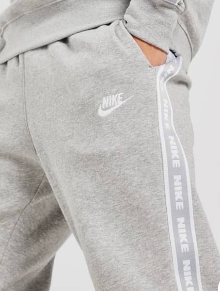 Nike sports track suit 5