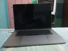 Apple MacBook Pro i7 2017 16/512 15" 2GB 0