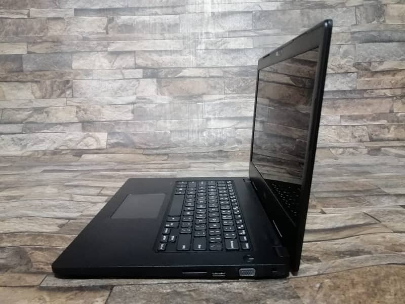 Dell Latitude  3480 Core i5-7thGen  (Touch Screen) 1