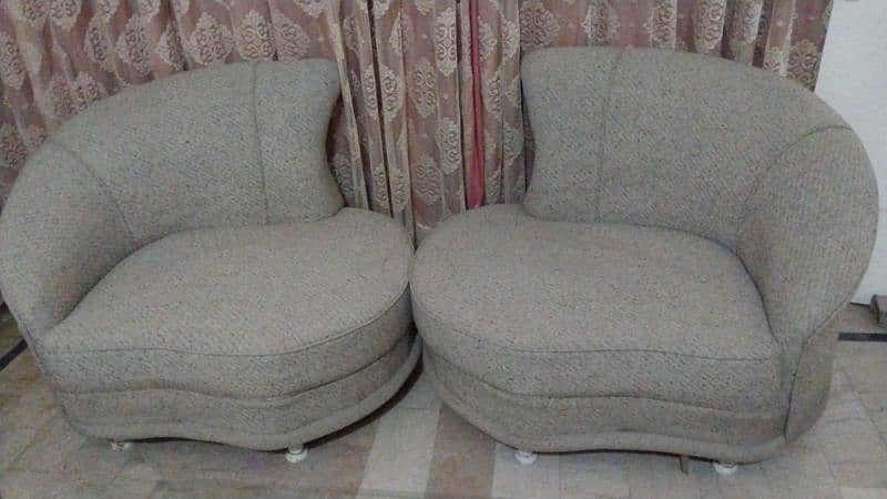 sofa for sale on urgent basis 0