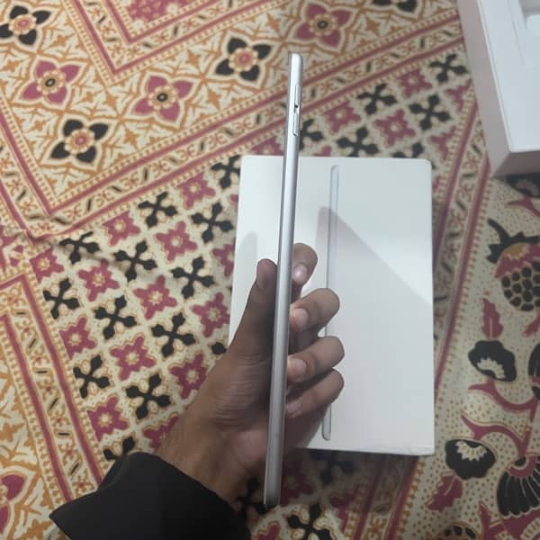 iPad mini  5 4