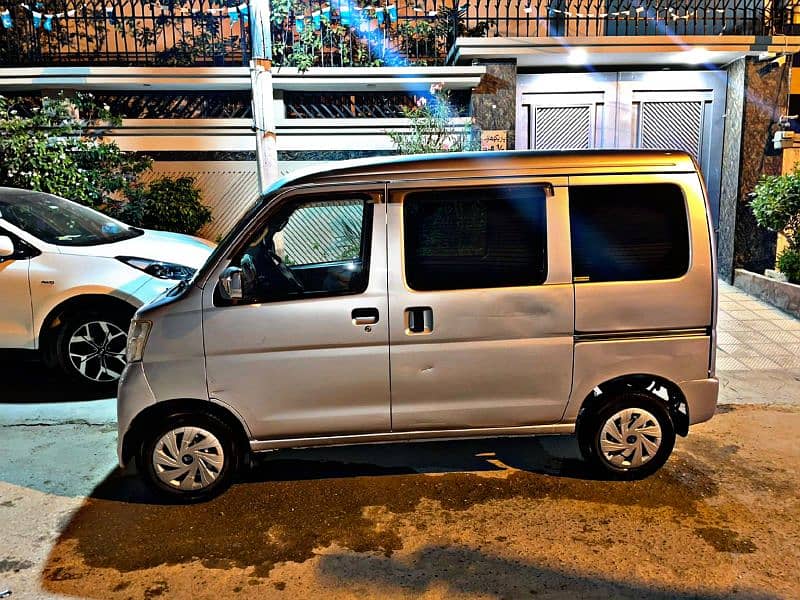 Daihatsu Hijet 2012 3