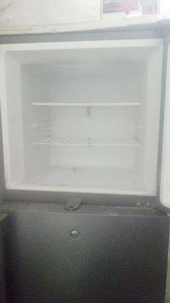 Haier Refrigerator Medium Size 3