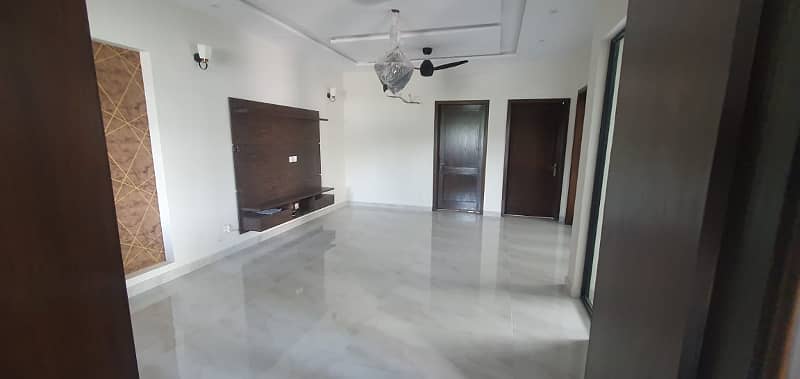 10 marla house for sale in paragon city lahore 8