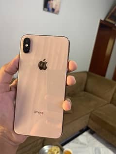 Iphone xs max, 64gb, 74% battery health and PTA approved 0