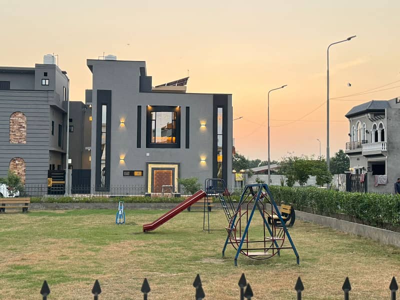 Brand New Corner 5 Marla House Available For Sale In Park View City Lahore 3