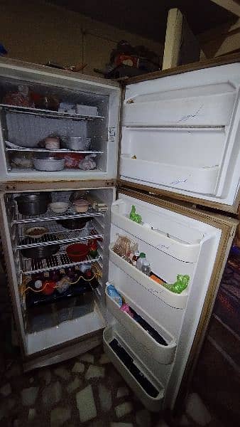 Dawnlanc Refrigerator Excellent Condition 3