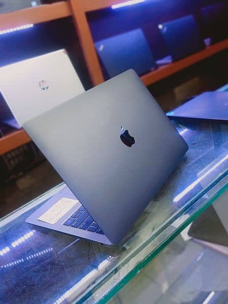 Apple MacBook Air 2018 Core i5 WhatsApp 03113286097 6