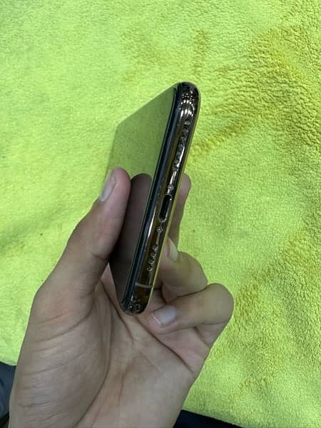 iPhone xs max PTA approved No 03020559256 whats app 2