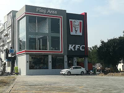 1 Kanal Plot For Sale on Main Bulevard In Tulip Block Sector C Bahria Town Lahore 2