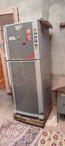 Dawlance Fridge for sale Condition 10/9 Medium size 4