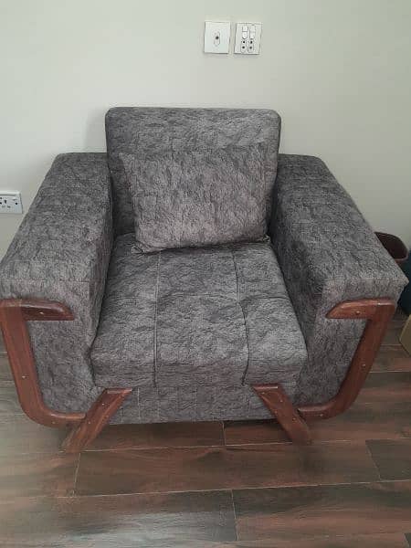 5 seater unused sofa set without table 5