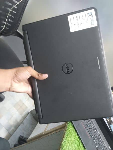 Dell latitude corei5 5generation 8/256 3