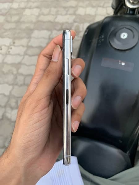 iPhone X official PTA approved 10