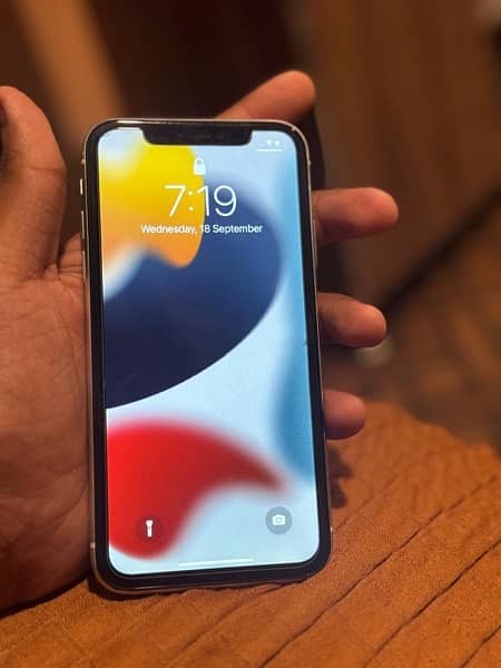 IPHONE 11 64 GB PTA APPROVED 1