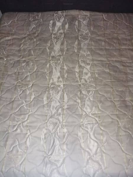 Venus spring matress (king size) 1