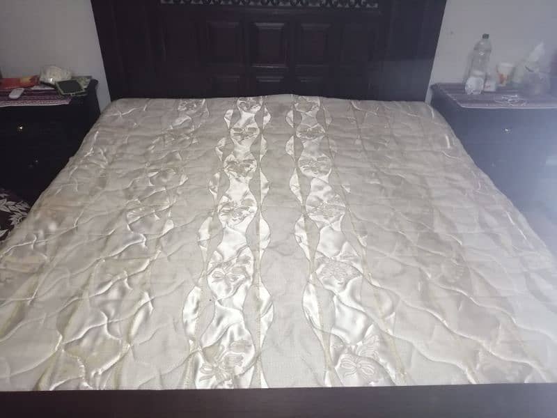 Venus spring matress (king size) 2