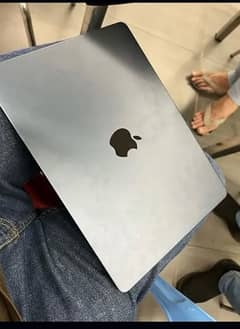 MacBook Air M2 8-256