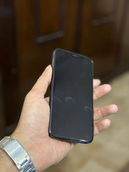 iPhone 11 pro 256GB
PTA Approved 3