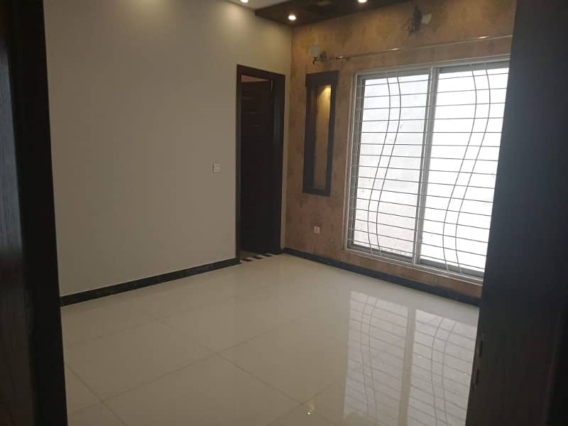 8 Marla 2 Bed Room Upper Portion Available For Rent In Umar Block Sevtor B Bahria Town Lahore 9