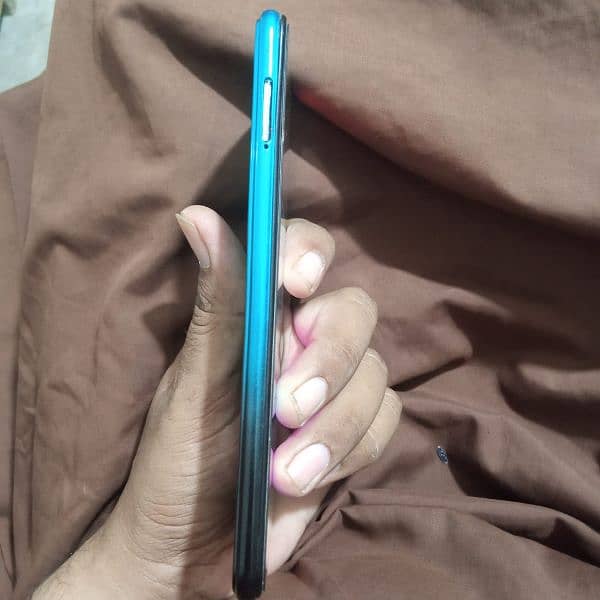 Infinix s5 4/64 condition 10/10 contact 03335650416 4