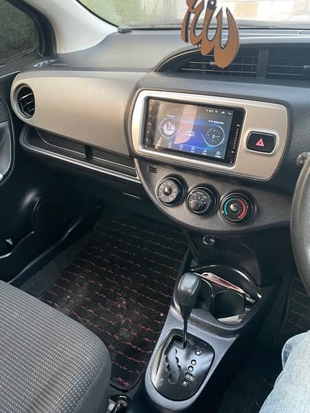 Toyota Vitz 2014 9