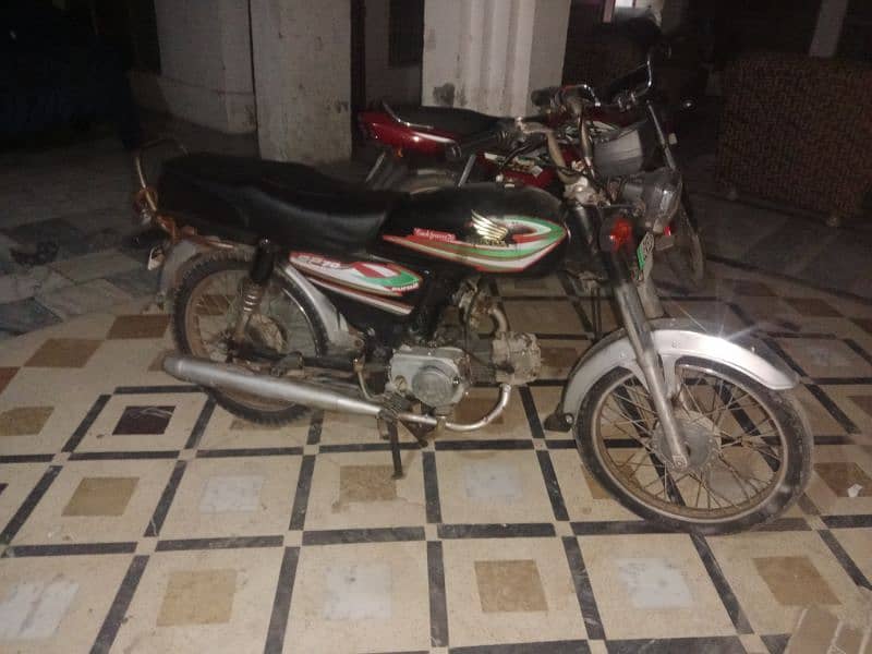 crown 70cc 2014 4