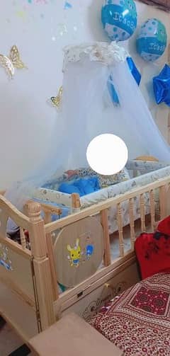 baby cot