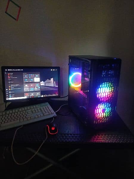 RX. 580.8 GB . SAPRIRE  GAMING AND EDITING SYSTEM 6