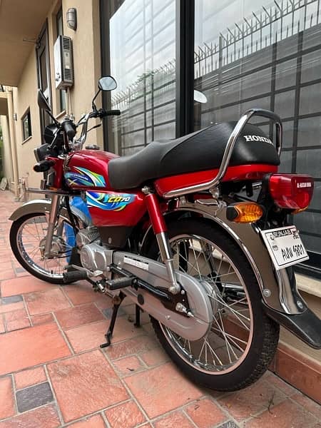 Honda CD 70 2024 5