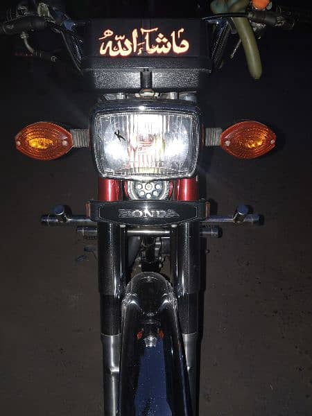 Honda 125 2023 5