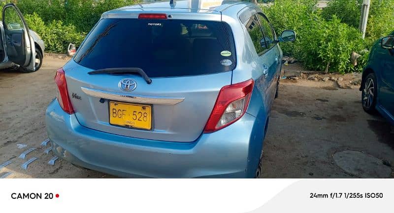 Toyota Vitz 2013 8