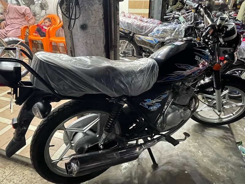 Suzuki gs150SE 2022 3