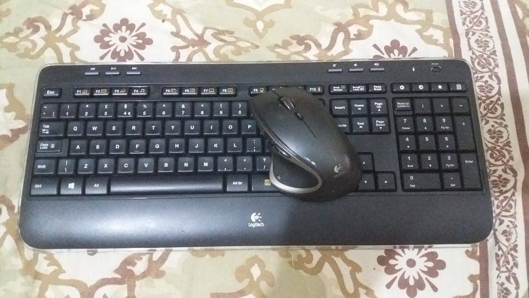 Logitech Wireless Keyboard & Performance MX (Whatsapp 0339-6233342) 0