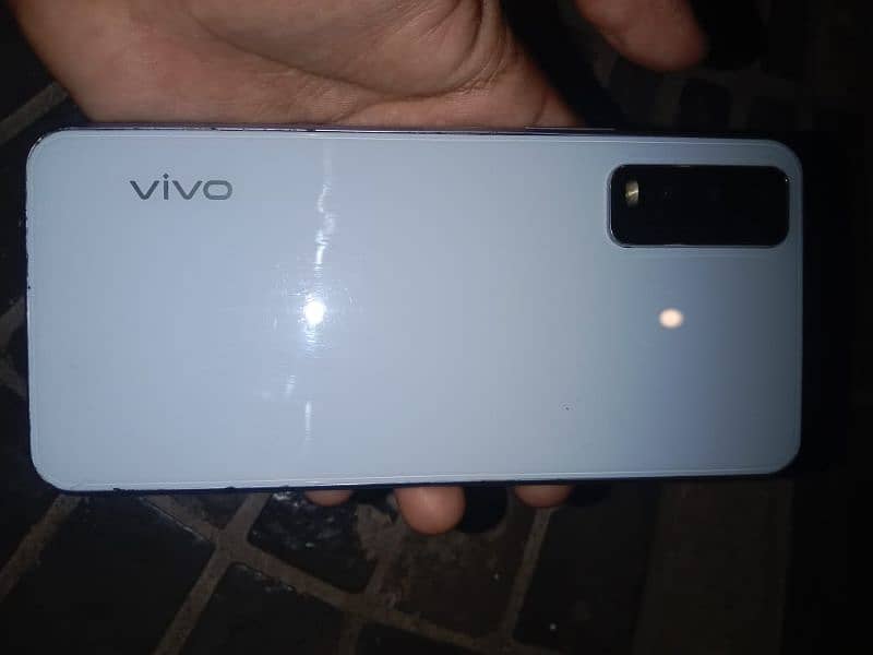 vivo v2043 good condition box nahi hai my Whatsapp no 03227249793 1