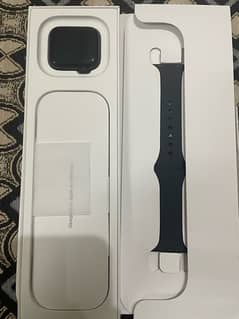 apple watch Se 2nd generation full new  10/10