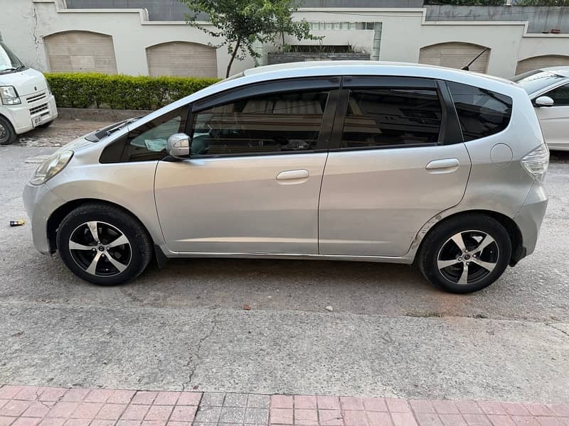 Honda Fit 2011 1