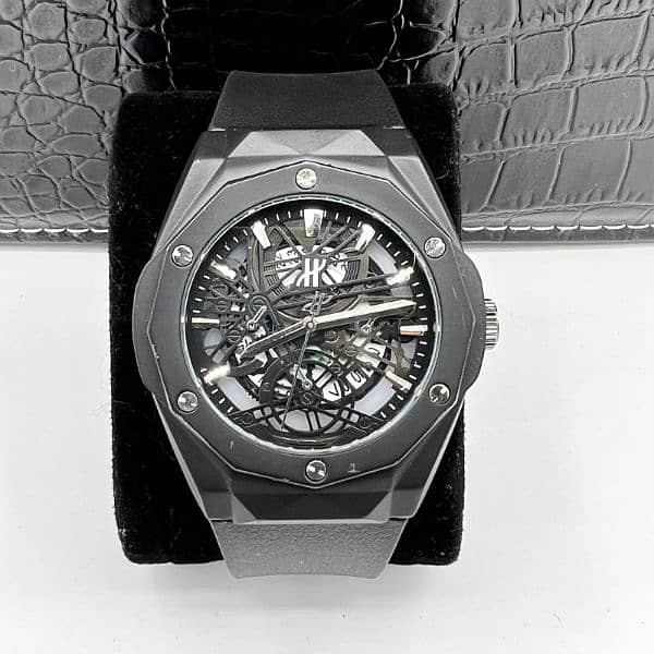 DIAMOND CUT HUBLOT WATCH 8