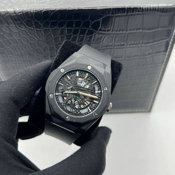 DIAMOND CUT HUBLOT WATCH 10